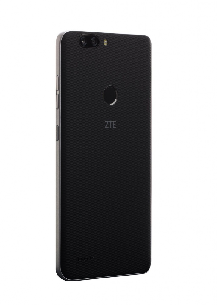 1502771370_zte-blade-z-max-stock-2.jpg